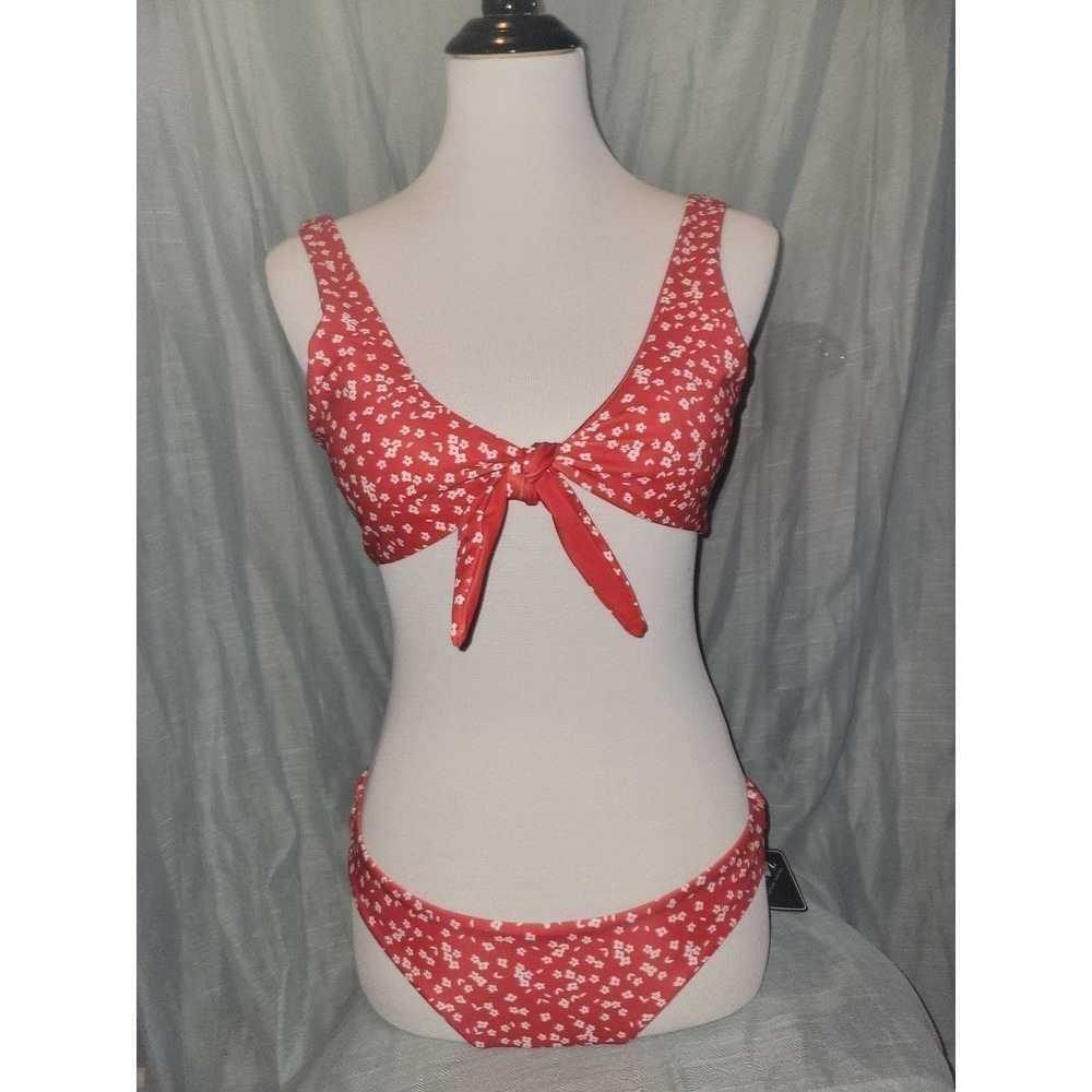 NWT Red, white flowers Bikini size 6, medium